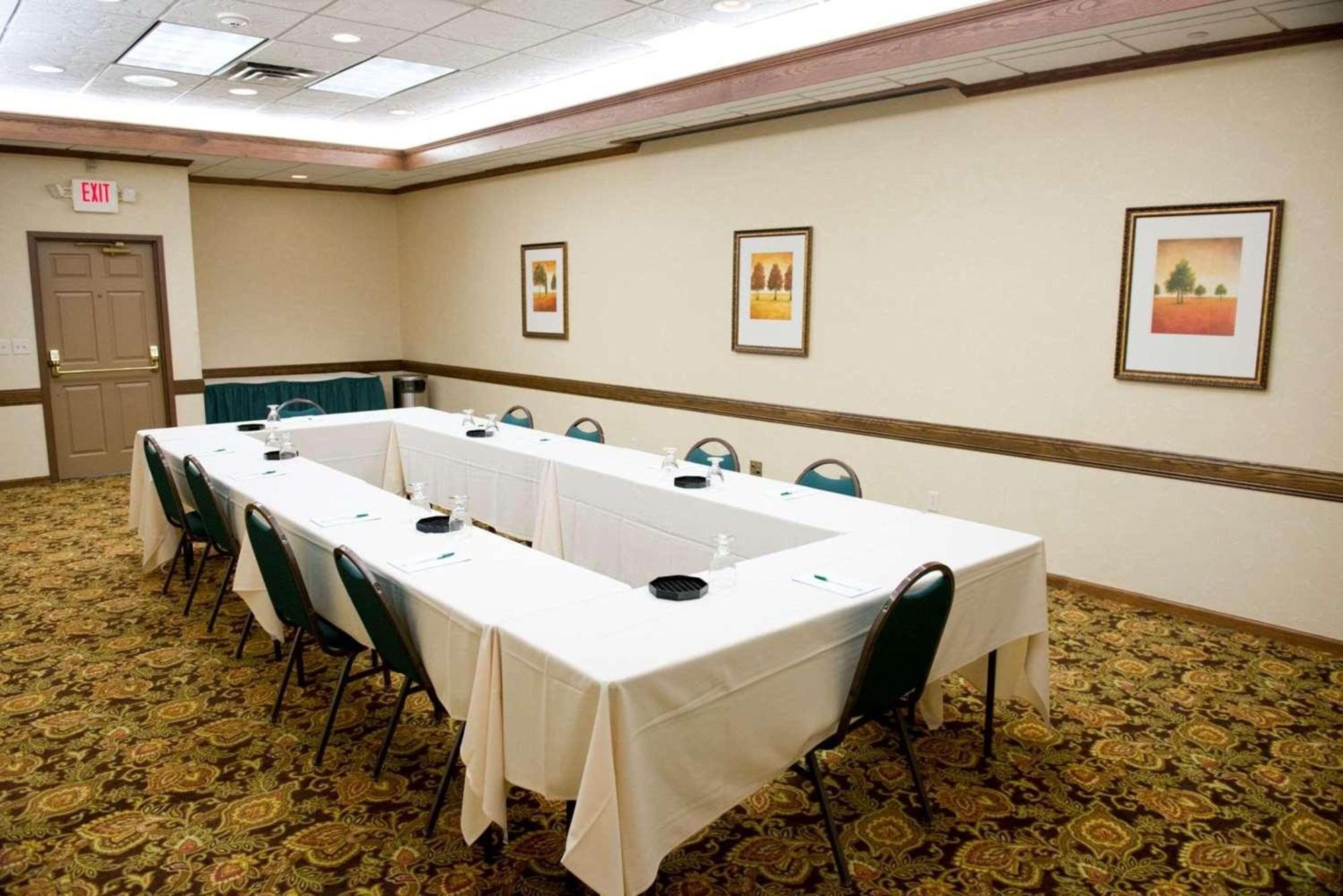 Country Inn & Suites By Radisson, Chanhassen, Mn Exterior photo