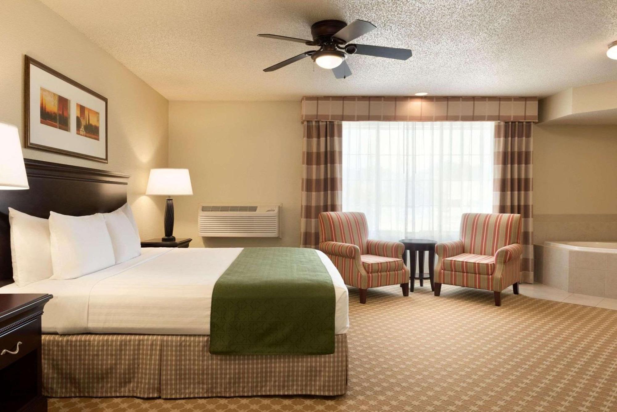 Country Inn & Suites By Radisson, Chanhassen, Mn Exterior photo