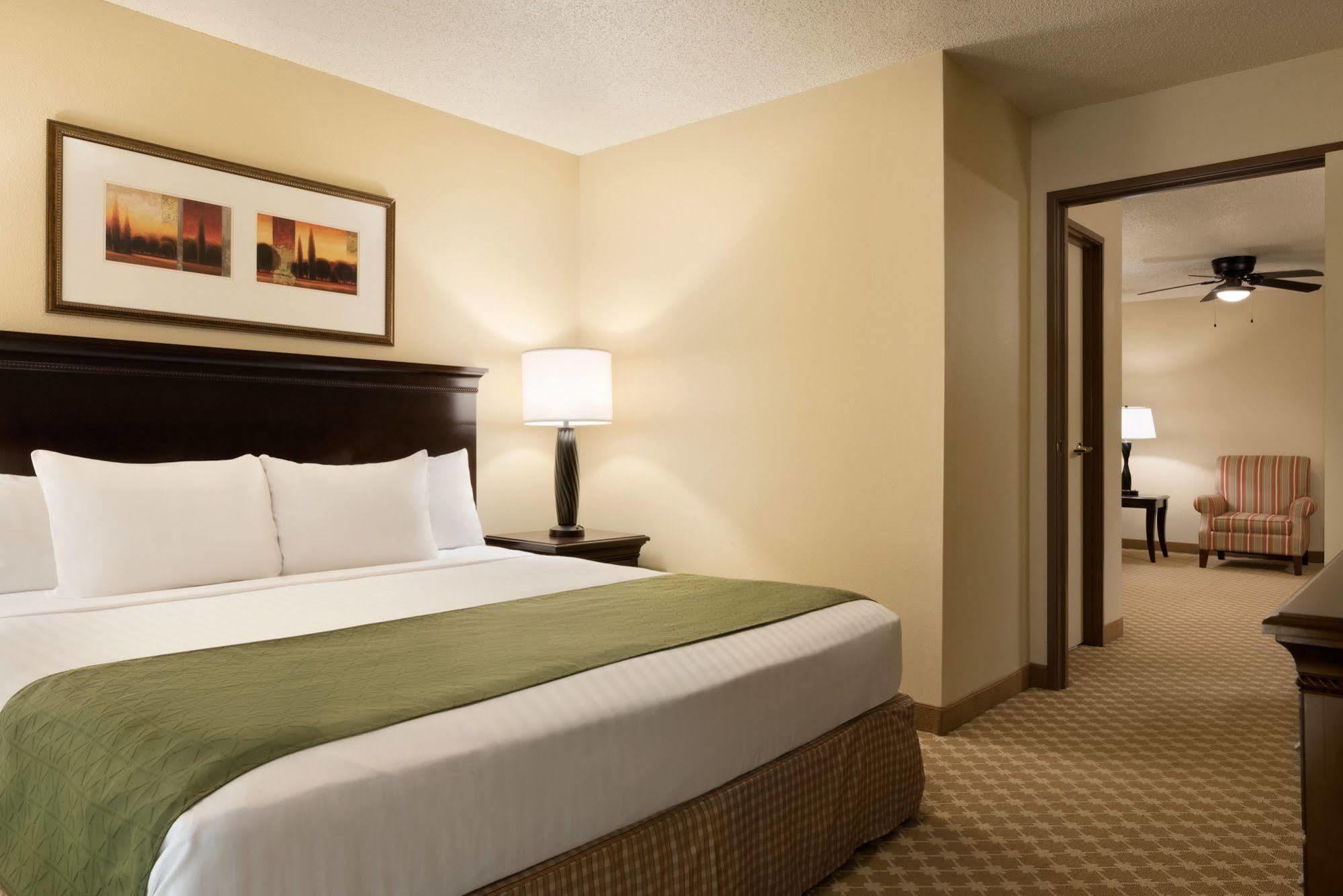 Country Inn & Suites By Radisson, Chanhassen, Mn Exterior photo